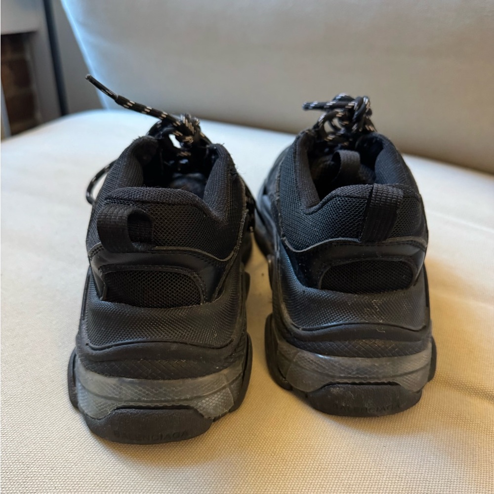 Balenciaga Triple S Black Sneakers - Picture 8 of 8